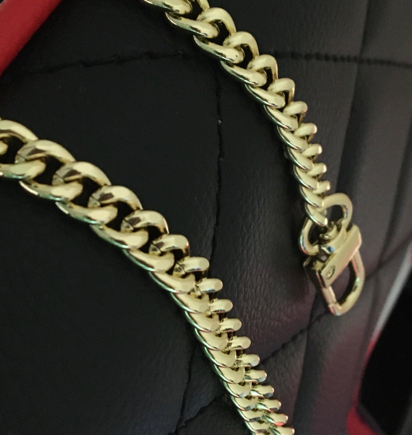 Mini Curb 7mm Bag Chain Light Gold
