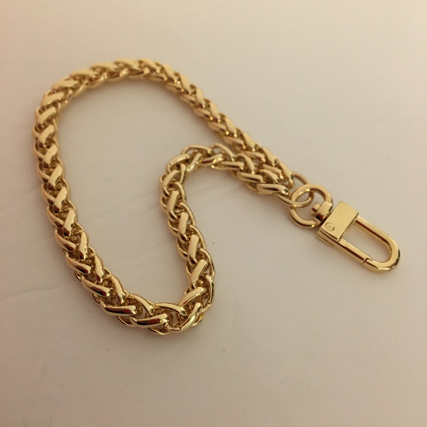 Chain Wristlet Gold (7mm) Braided Design