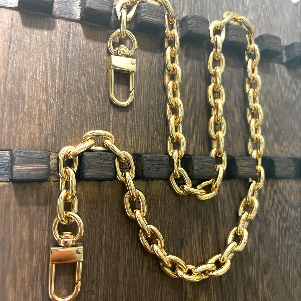 
                  
                    Round Purse Chain - 10mm
                  
                