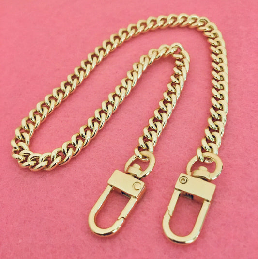 Mini Curb 7mm Bag Chain Light Gold