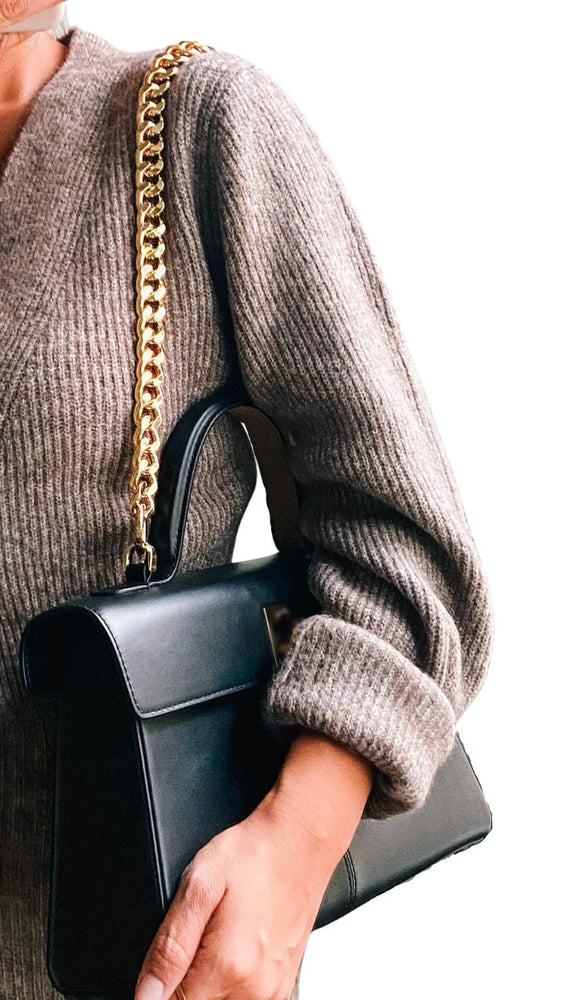 
                  
                    gold-shoulder-bag-chain-strap-for-handbag
                  
                