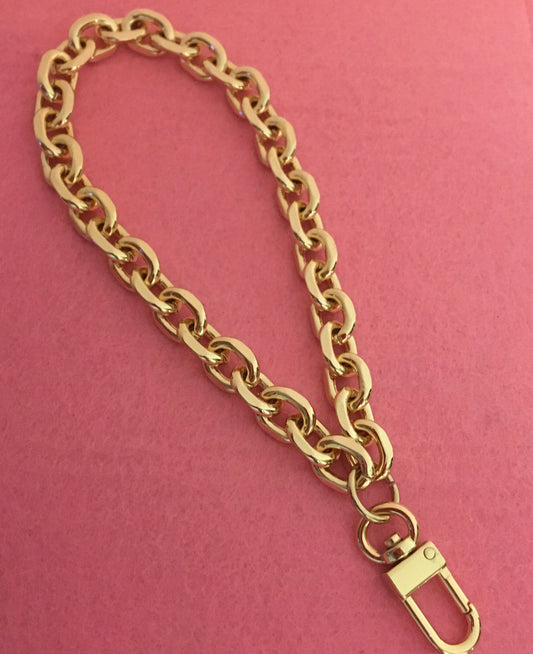 Chain Wristlet Gold (11mm) Rolo Diamond Cut