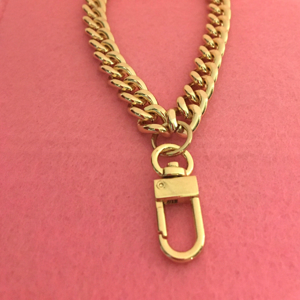 
                  
                    Chain Wristlet Gold (10mm) Curb Sturdy Thick
                  
                